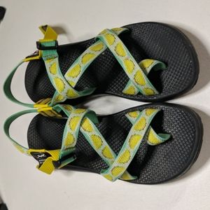 Taco Chacos Size 9